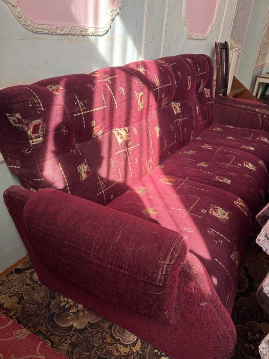 Divan Raskladnoy Sotiladi!