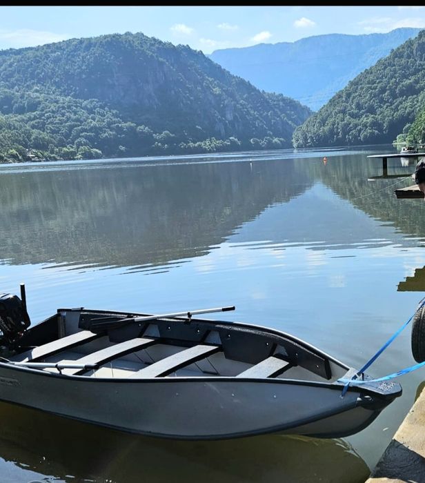 Barca Porta Bote utilizata f.f.putin