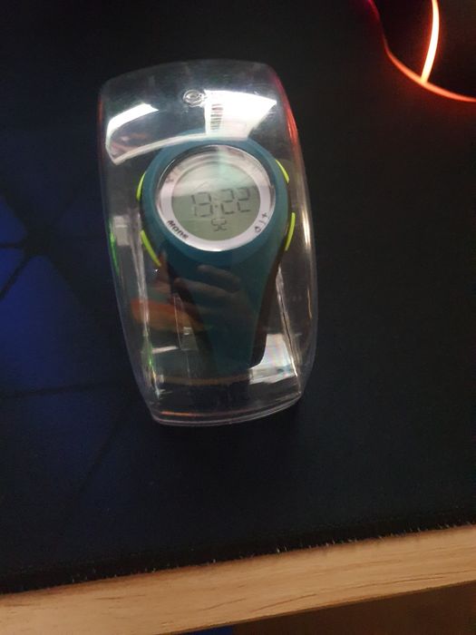 Ceas rezistent la apa
