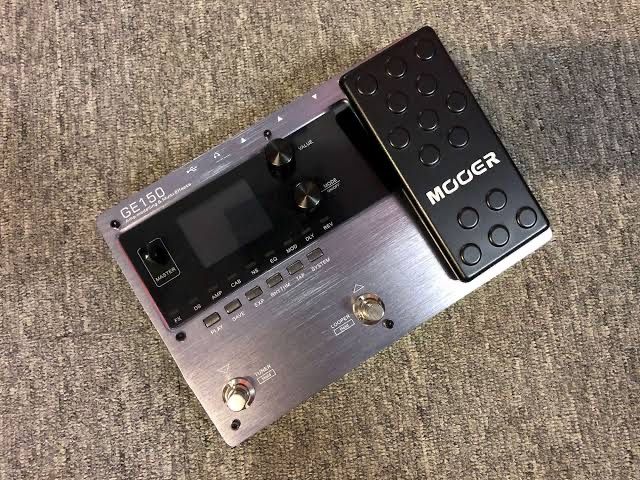 Procesor efecte chitara (mooer ge 150)