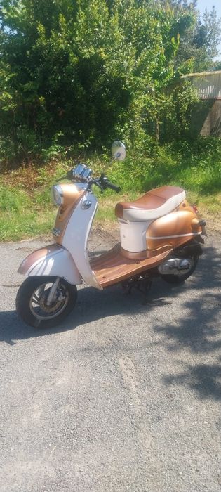 Scooter Eccho 49cc .4 timpi auriu
