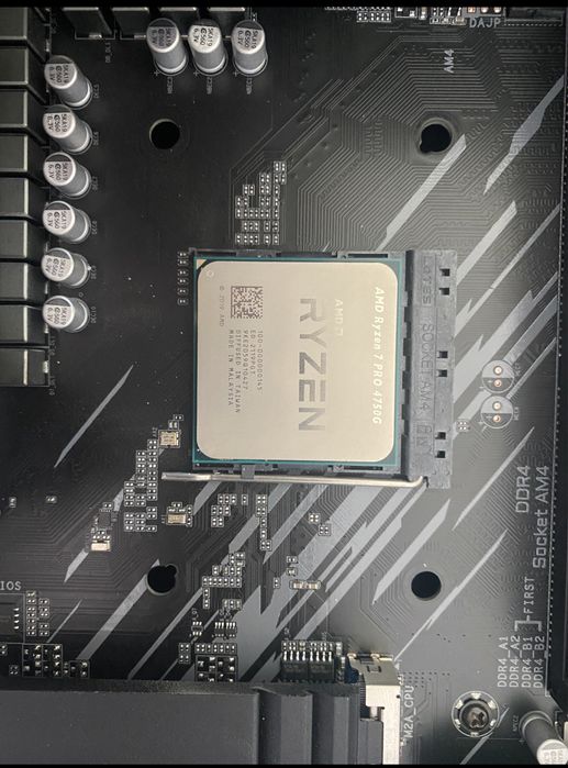 Процесор AMD RYZEN 7 PRO 4750G ЦЕНА до края на седмицата !
