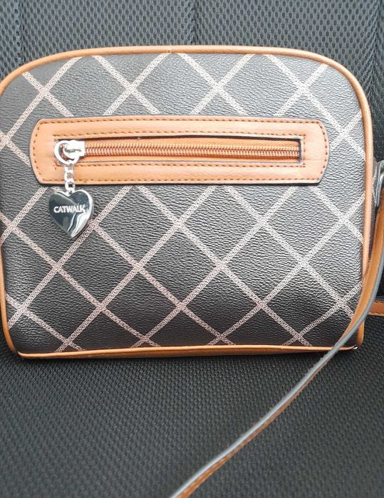 Кафява чанта за през рамо CATWALK