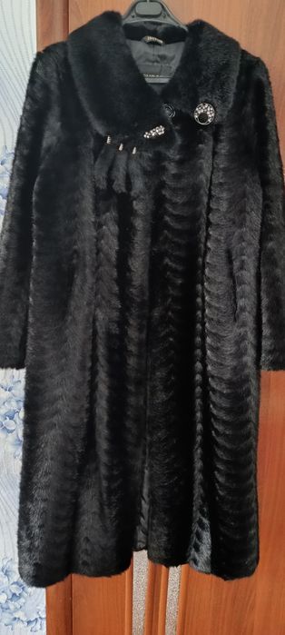 Шубы, костюмы мужские и пиджак мужской