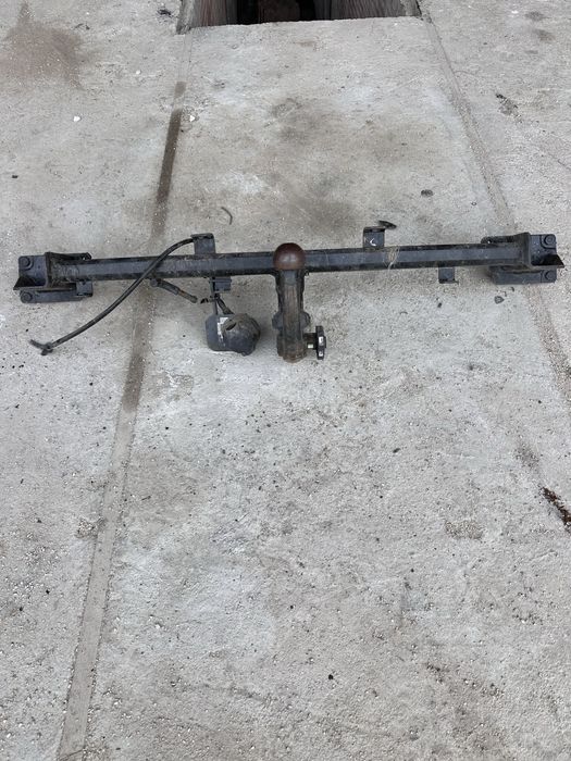 Теглич Mercedes C-Class W203 седан