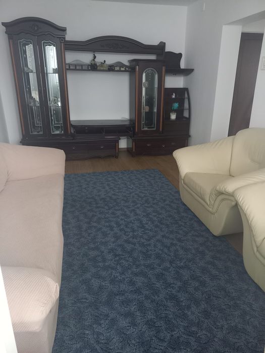 Inchiriez Apartament