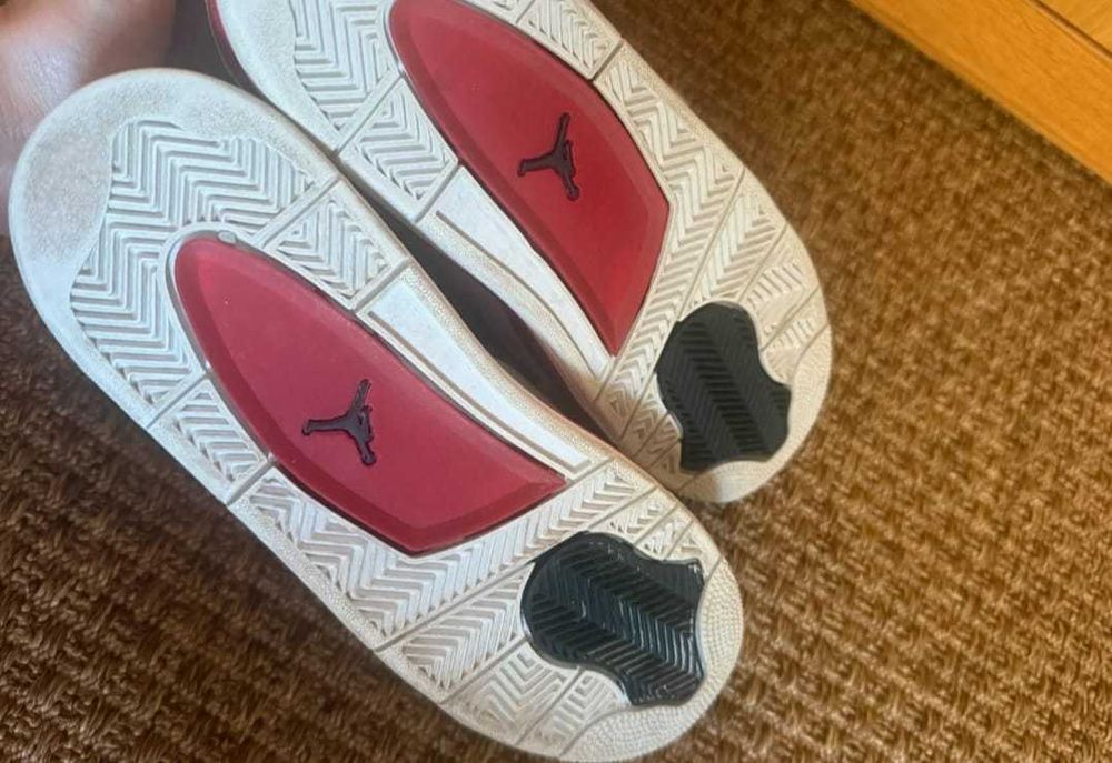 JORDAN 4 Retro Alternate 89