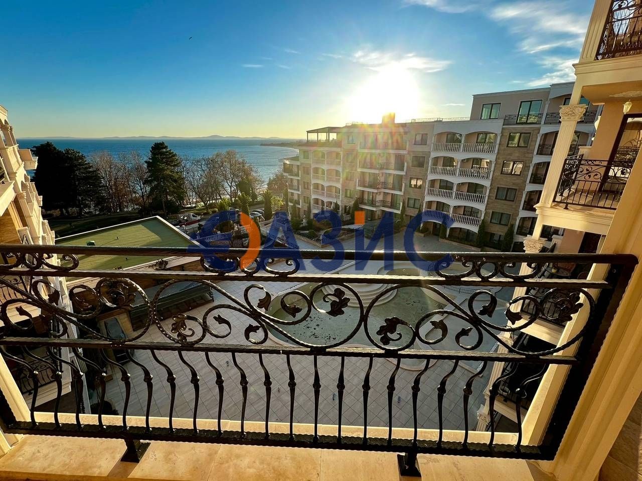 Продава се Тристаен апартамент в Несебър - 114 кв.м за 2325 €/кв.м - Снимка #9