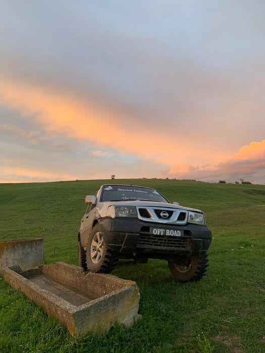 Nissan terrano  motor 2.7 tdi 4x4 cu reductor