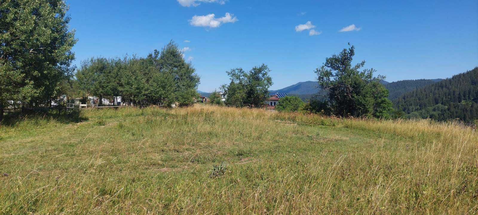Продава парцел в родопското с. Гела