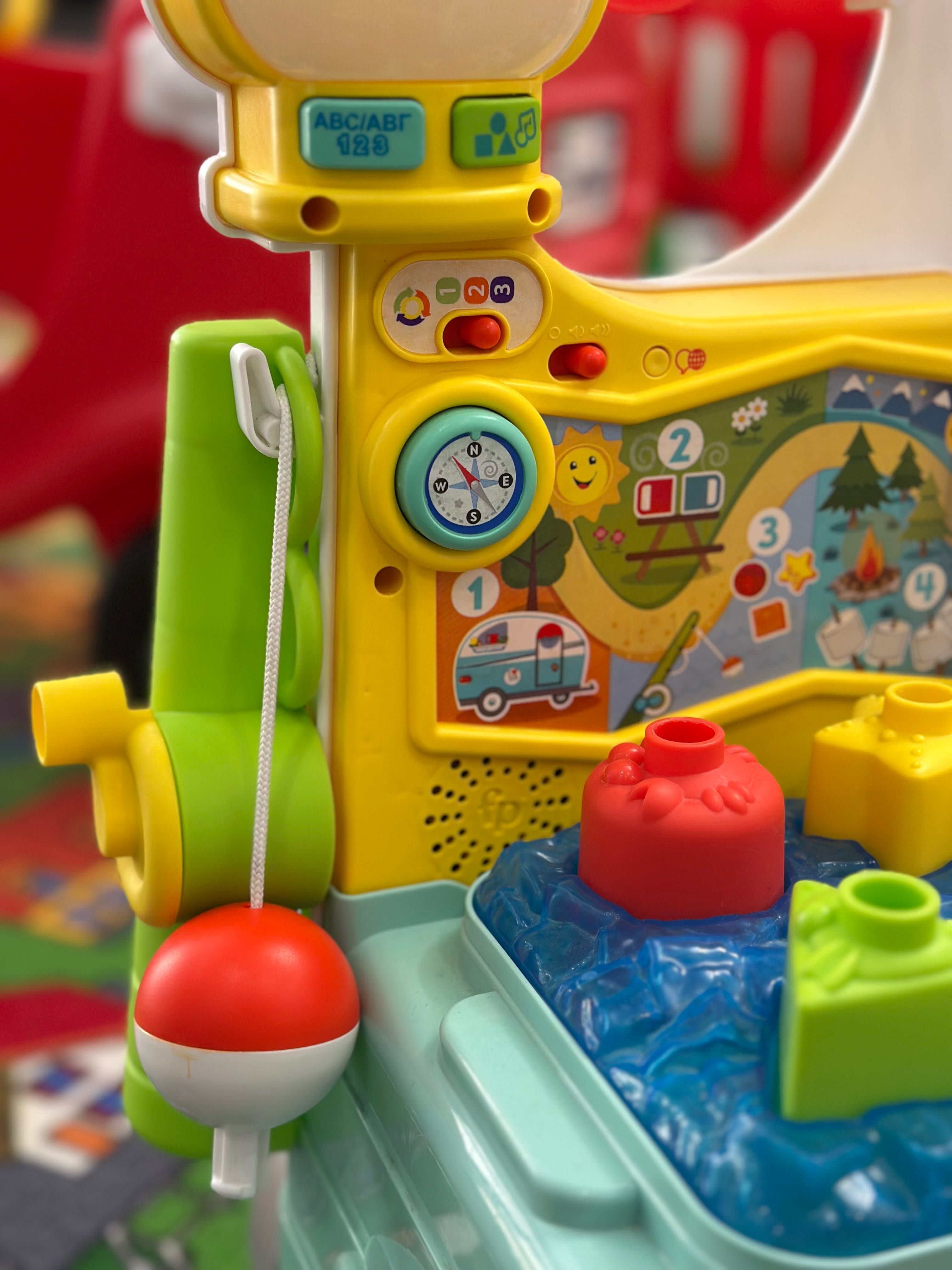 Играчка Fisher price за деца на възраст от 6 месеца