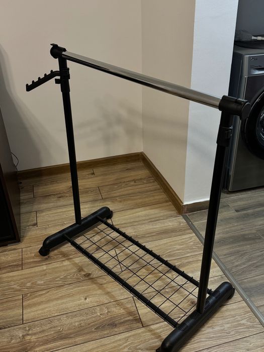 Suport haine reglabil