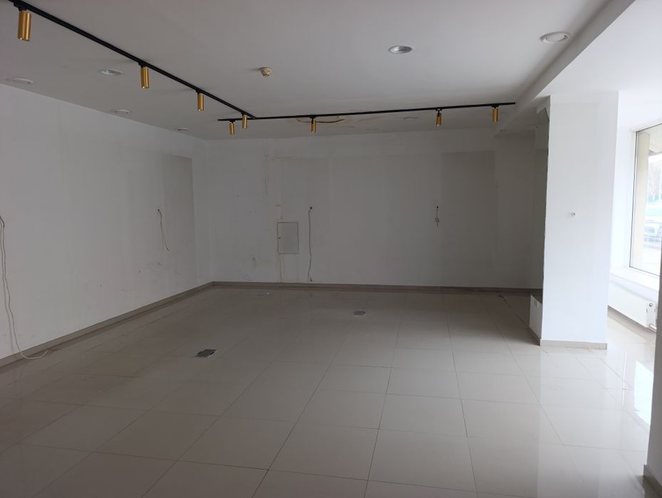 Сдам место под кофейню на пр. Республики