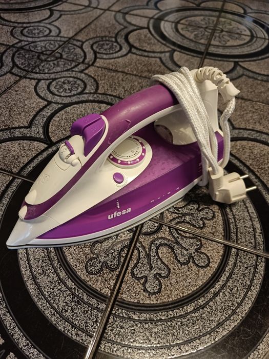 Fier de calcat Ufesa