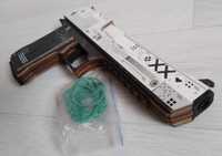 Игрушка CS GO пистолет/резинкострел из дерева.