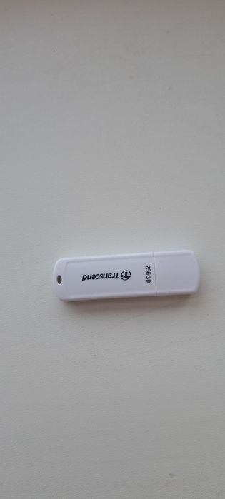 Продам флэшку 256 гб
