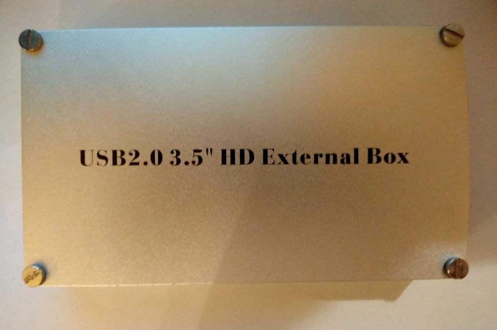 Продам бокс для старых HDD жёстских дисков