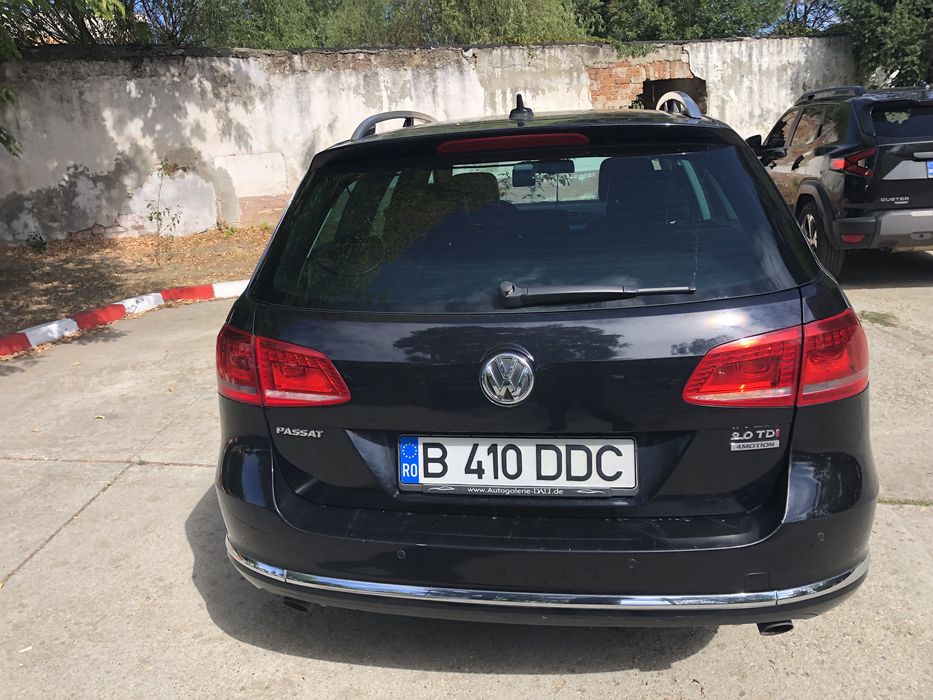 Bara spate Vw Passat B7 senzori de parcare Negru LC9X dubla evacuare