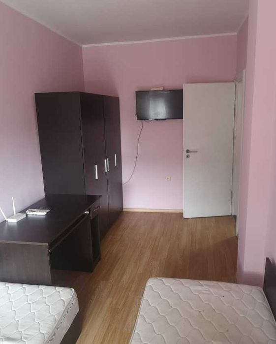 Дава се под наем Тристаен апартамент в Бургас, Меден рудник - зона А - 72 кв.м за 89.25 € - Снимка #2