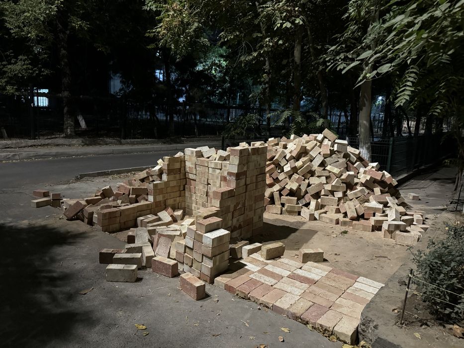 Отдам даром кирпичи