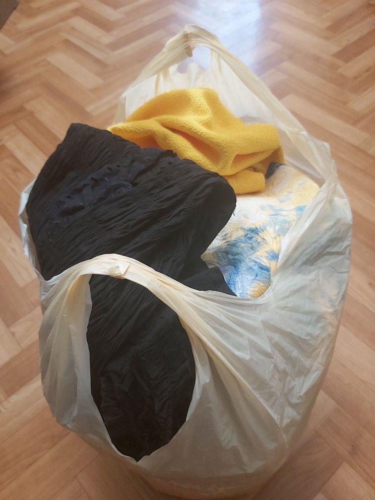 Отдам платья б/у