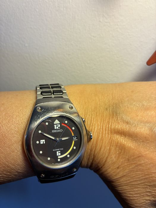 Ceas de mana Seiko, automatic, gri metalic, curea metalica cu insertii