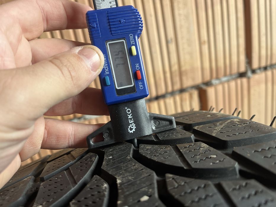 215/45 R16 de iarna M+S Bridgestone