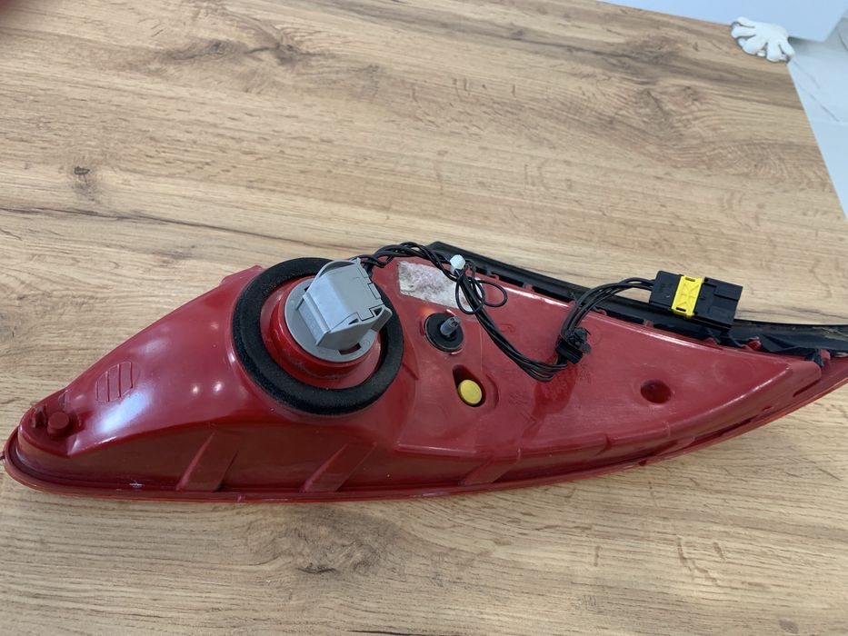 Заден вътрешен десен стоп за пежо 307 цц