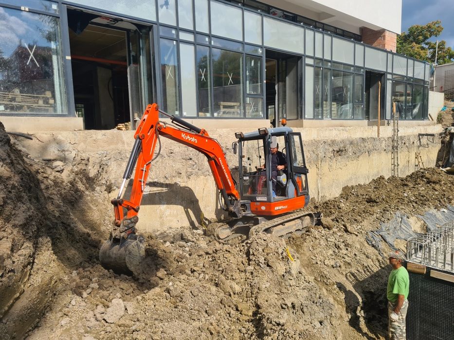 Închiriez excavatoar/miniexcavator/masina bascula/Vand Fose Septice ec