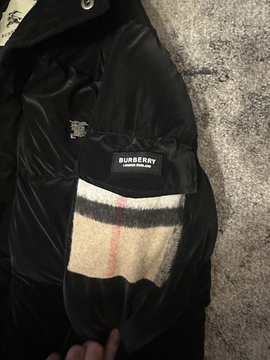 Burberry geaca neagra puffer de iarna marime S