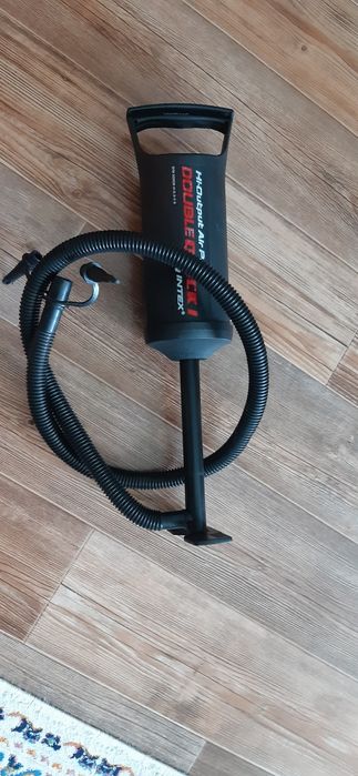 Продам спальни мешок и насос