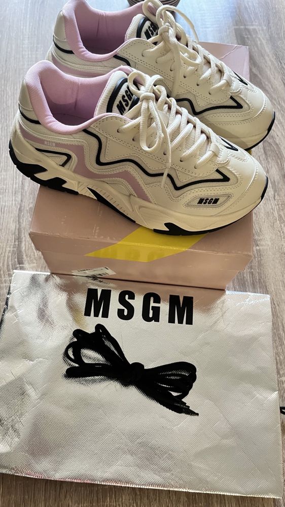 MSGM сникърси