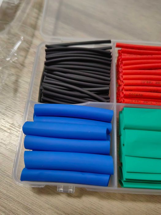 Set 210 piese tuburi termocontractante pentru reparația cablurilor