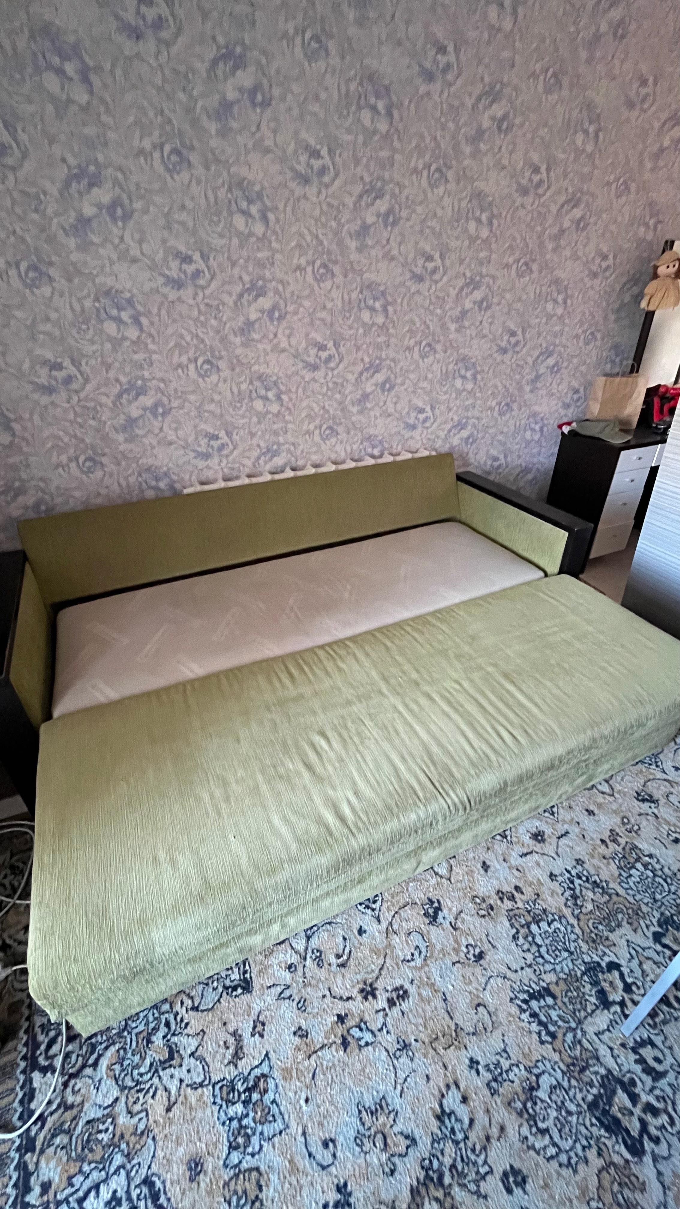 Продам диван б/у