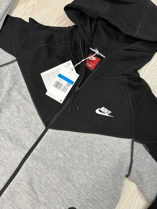 Trening Nike Tech Produs NOU l Compleu Pantaloni Bluza Unisex 2025