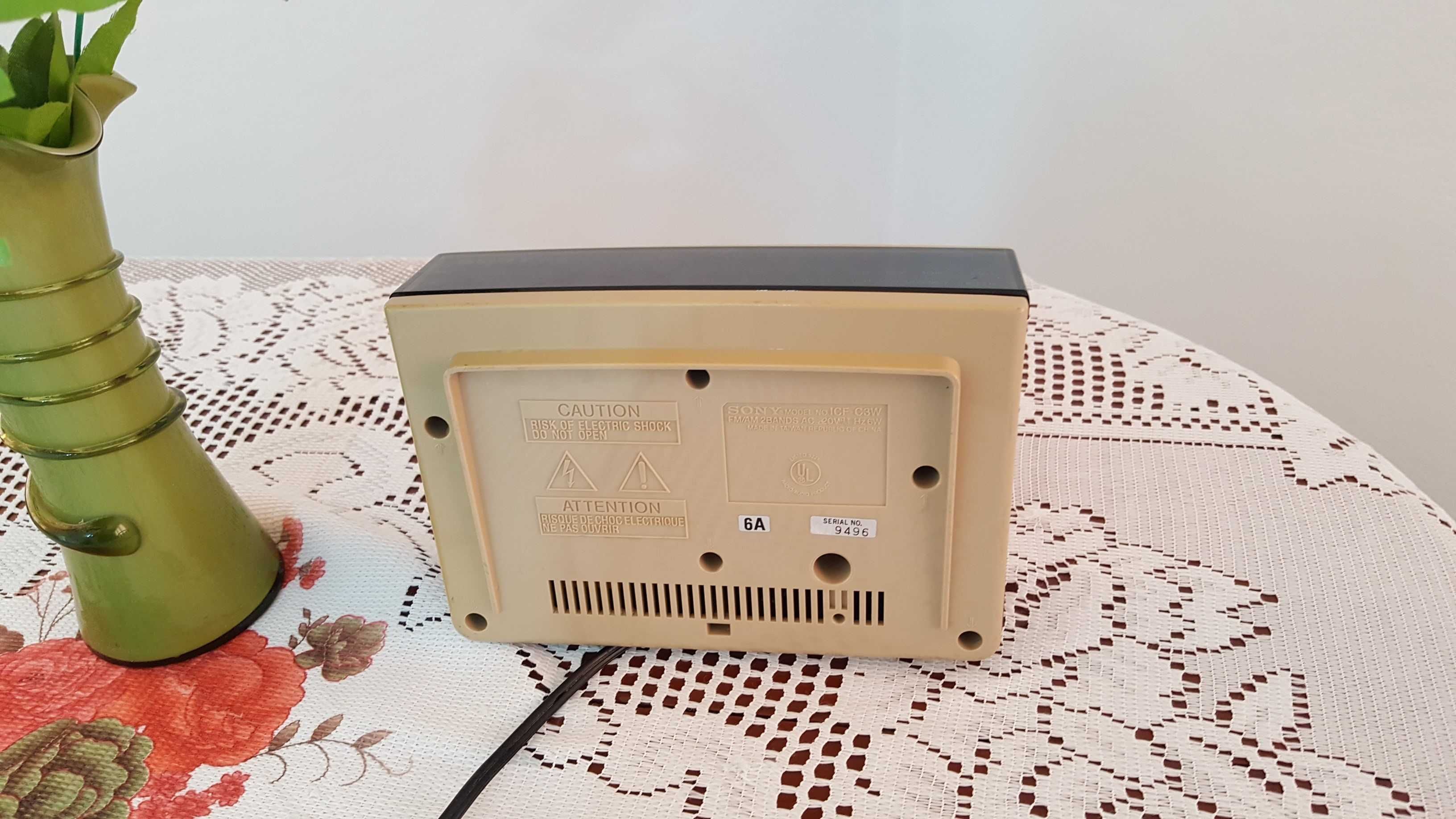 Radio cu ceas Sony ICF 3W