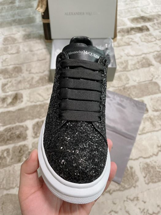 Adidași Alexander McQueen