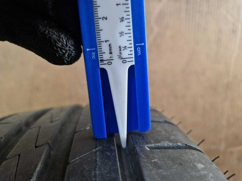 2 Vredestein R16 205/55
летни гуми
DOT1617