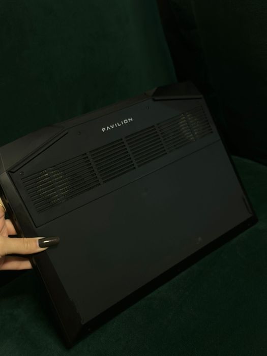 Vând HPPavilion15-dk2042nq în stare foarte buna Mai multe detalii wapp