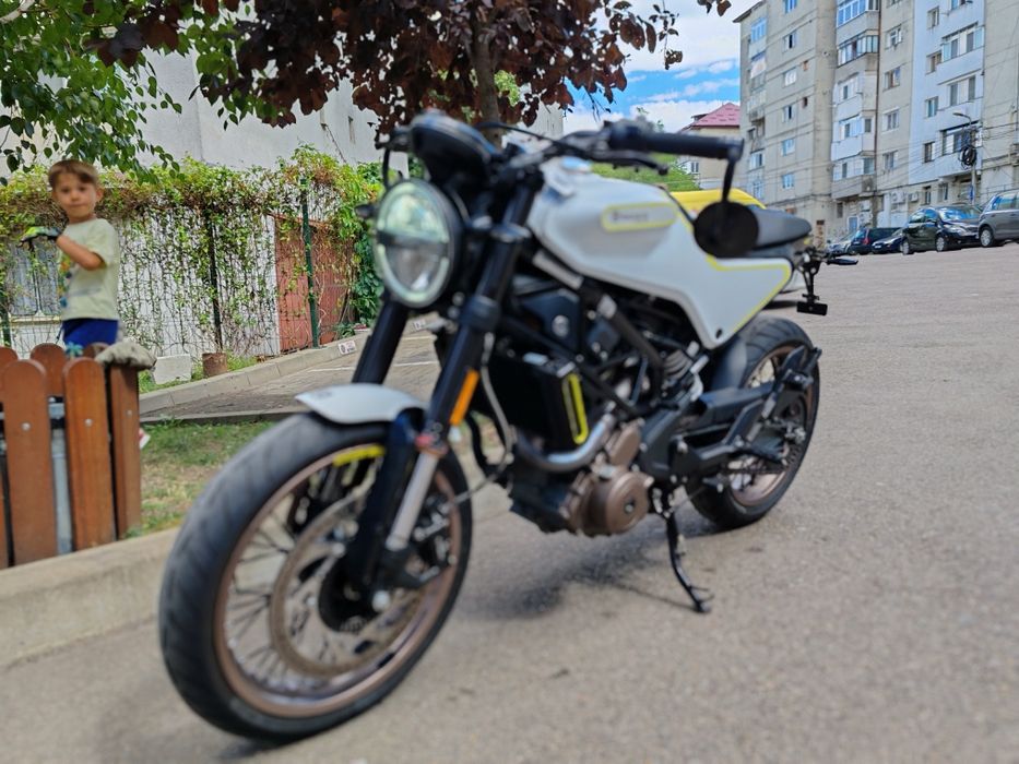 Husqvarna Vitpilen 401 a2