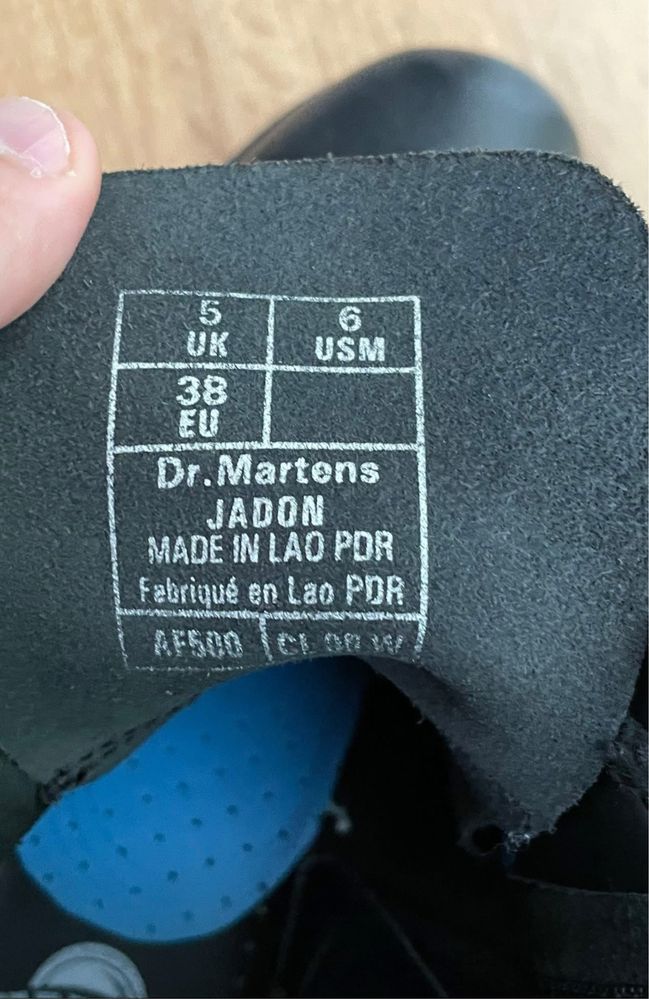 Dr. Martens женски високи боти