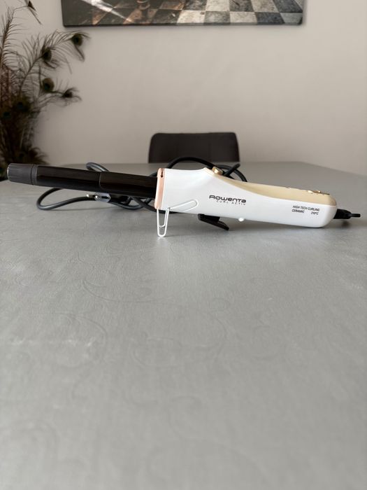 Първокласна самонавиваща Маша за коса ROWENTA CURL ACTIV