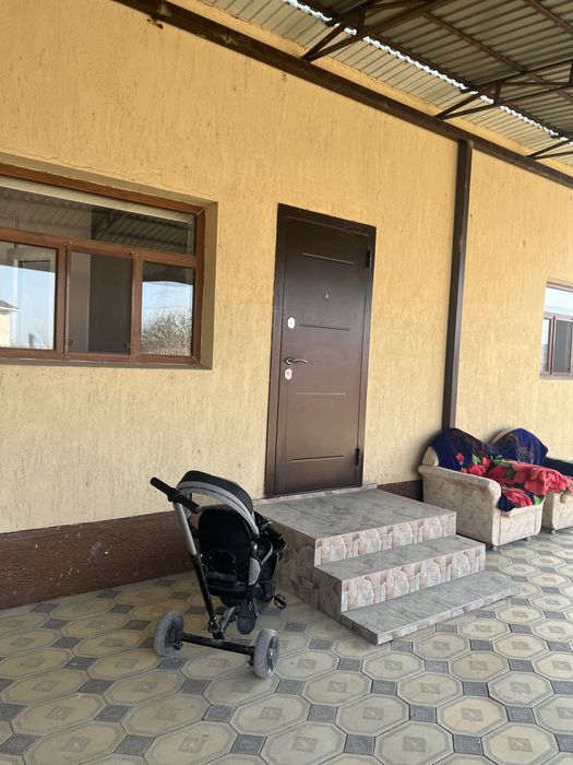 ДОЛГОСРОЧНО арендую квартиру семейным