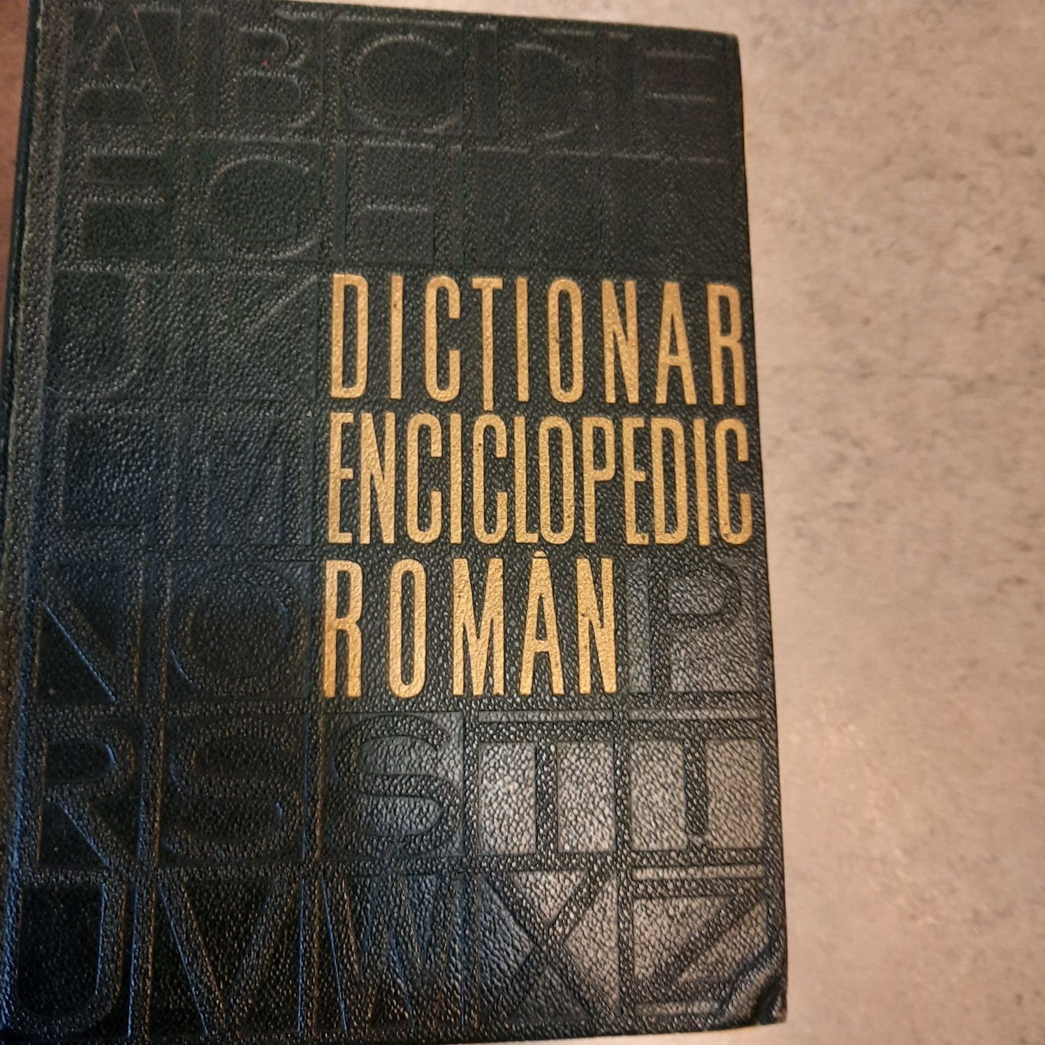 Vând Dicționar Enciclopedic Român
