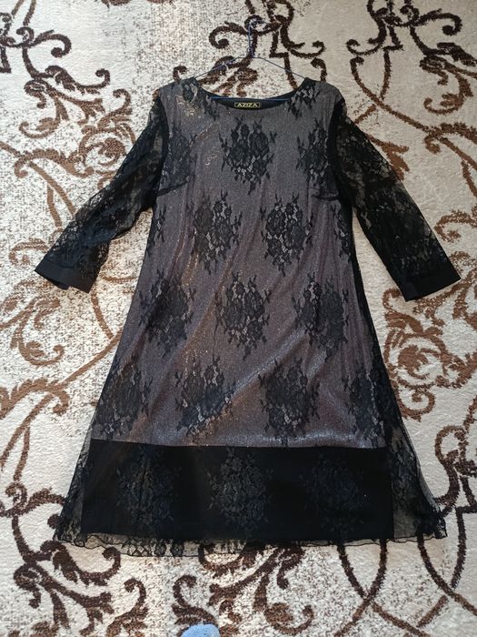 Продам вечернее платье в отличном состоянии,размер 50-52.