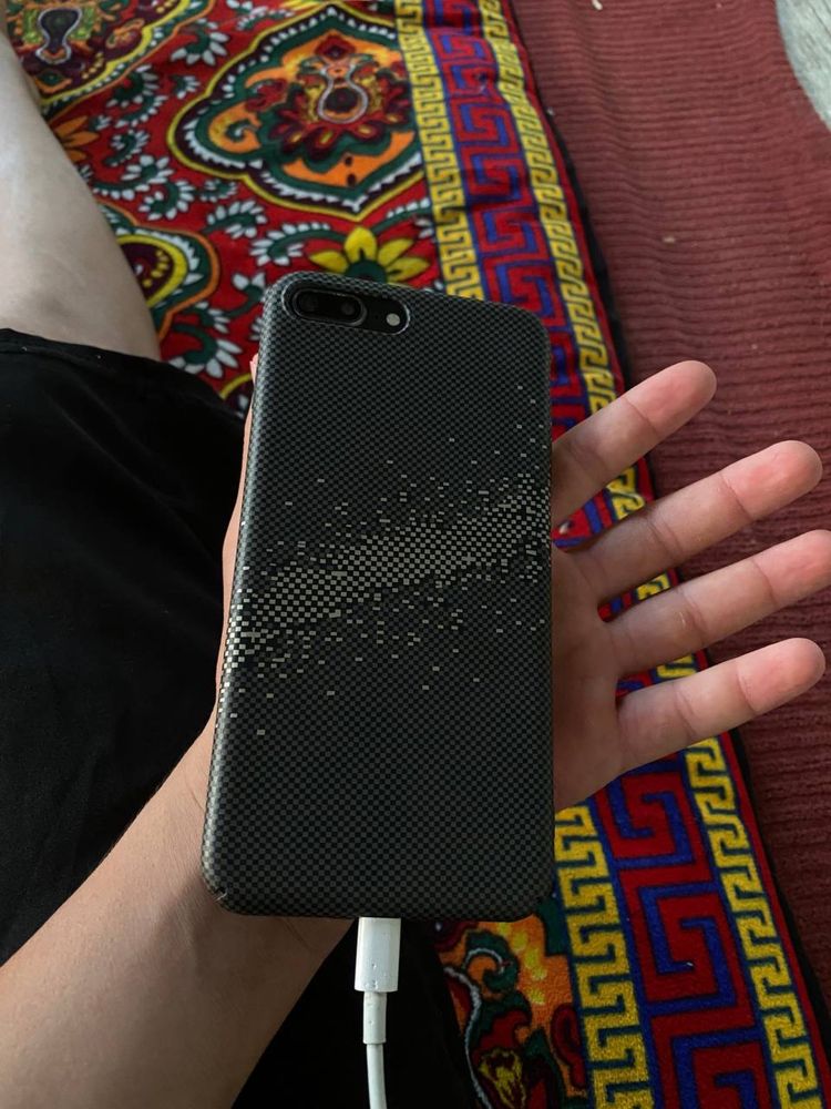 Iphone 8+ xoladi rasimda srochna arzonga bervoraman