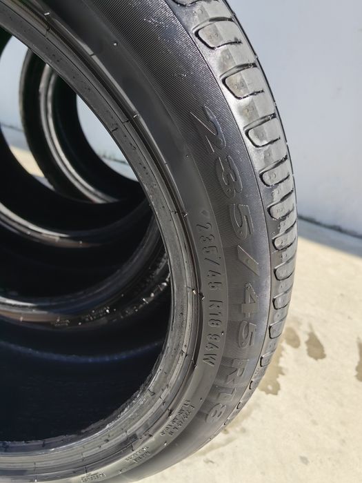 Anvelope vara 235/45/18 Pirelli Cinturato P7
