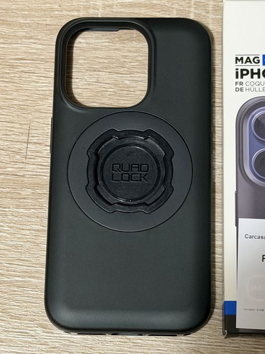 Carcasa Quad Lock MAG Case iPhone 15 Pro ca noua
