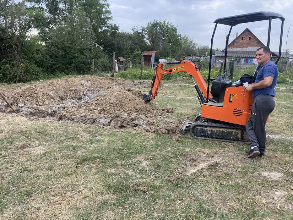Inchiriez si execut lucrari cu miniexcavator