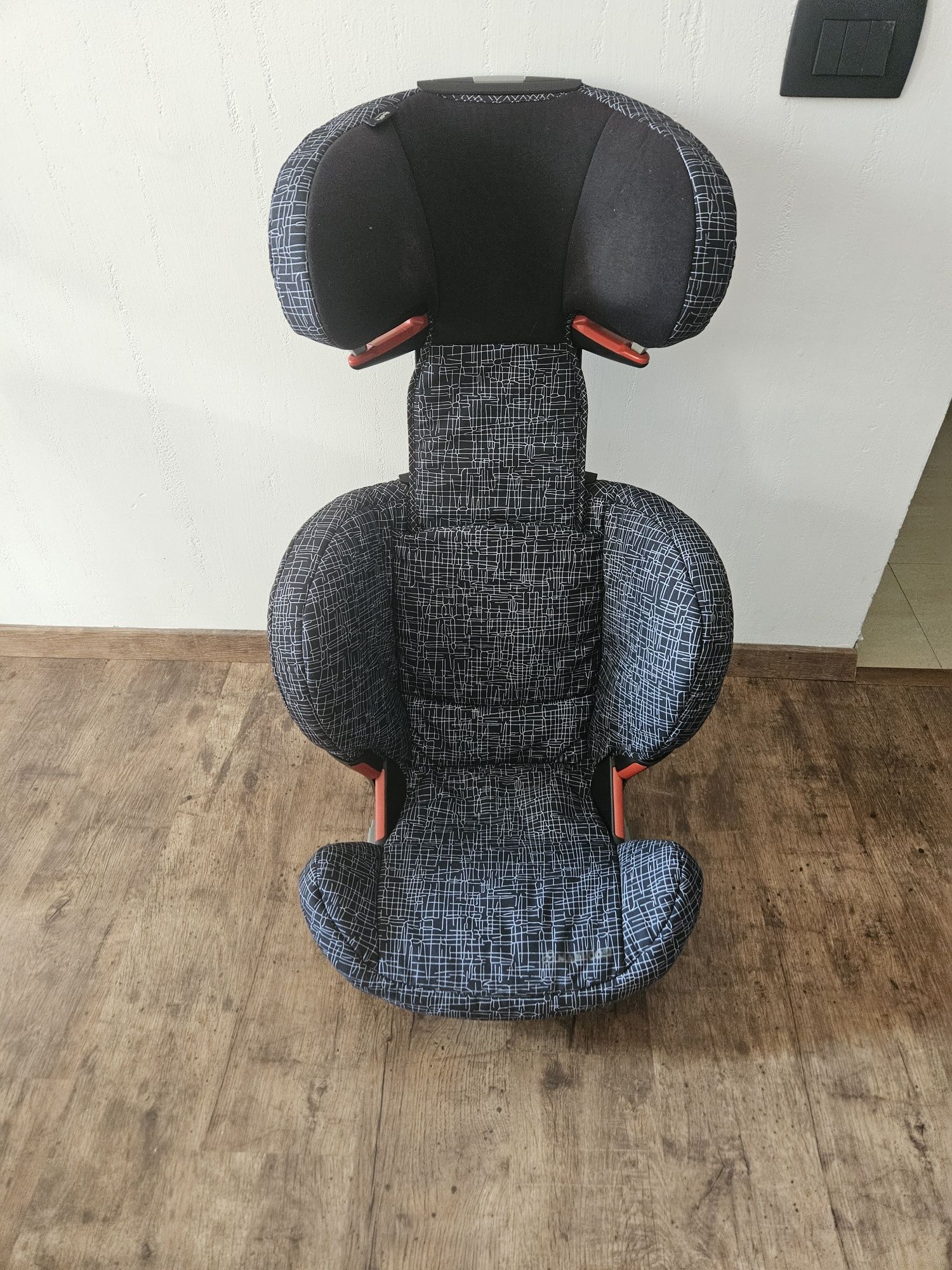 Scaun Maxi Cosi cu Isofix